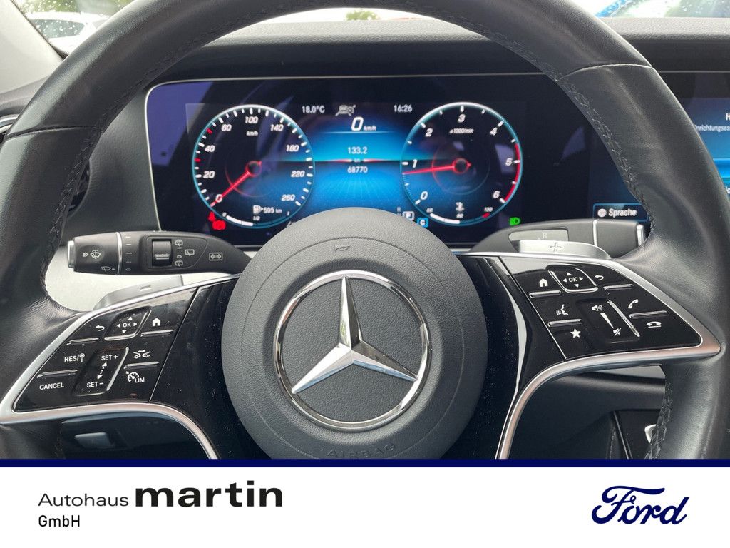 Fahrzeugabbildung Mercedes-Benz E 220 T d Avantgarde SHZ KAMERA NAVI STANDHZ LED