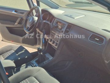 Volkswagen Golf - 8