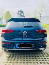 Volkswagen Golf GTE  8 Plug-in Hybrid - Volkswagen Golf: GTE