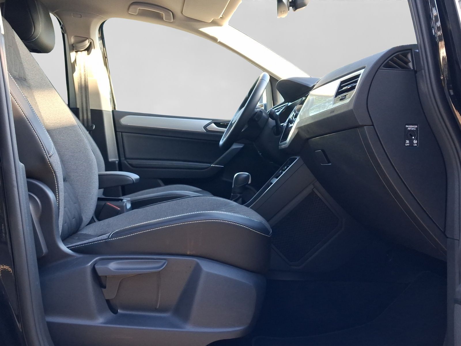 Volkswagen Touran 2.0 TDI DSG ENERGY 7SITZE MATRIX AHK ASSI foto 4