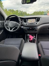 Hyundai TUCSON - 8