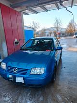 Volkswagen Bora 2.3 Auto Trendline Trendline - Volkswagen Bora: Trendline