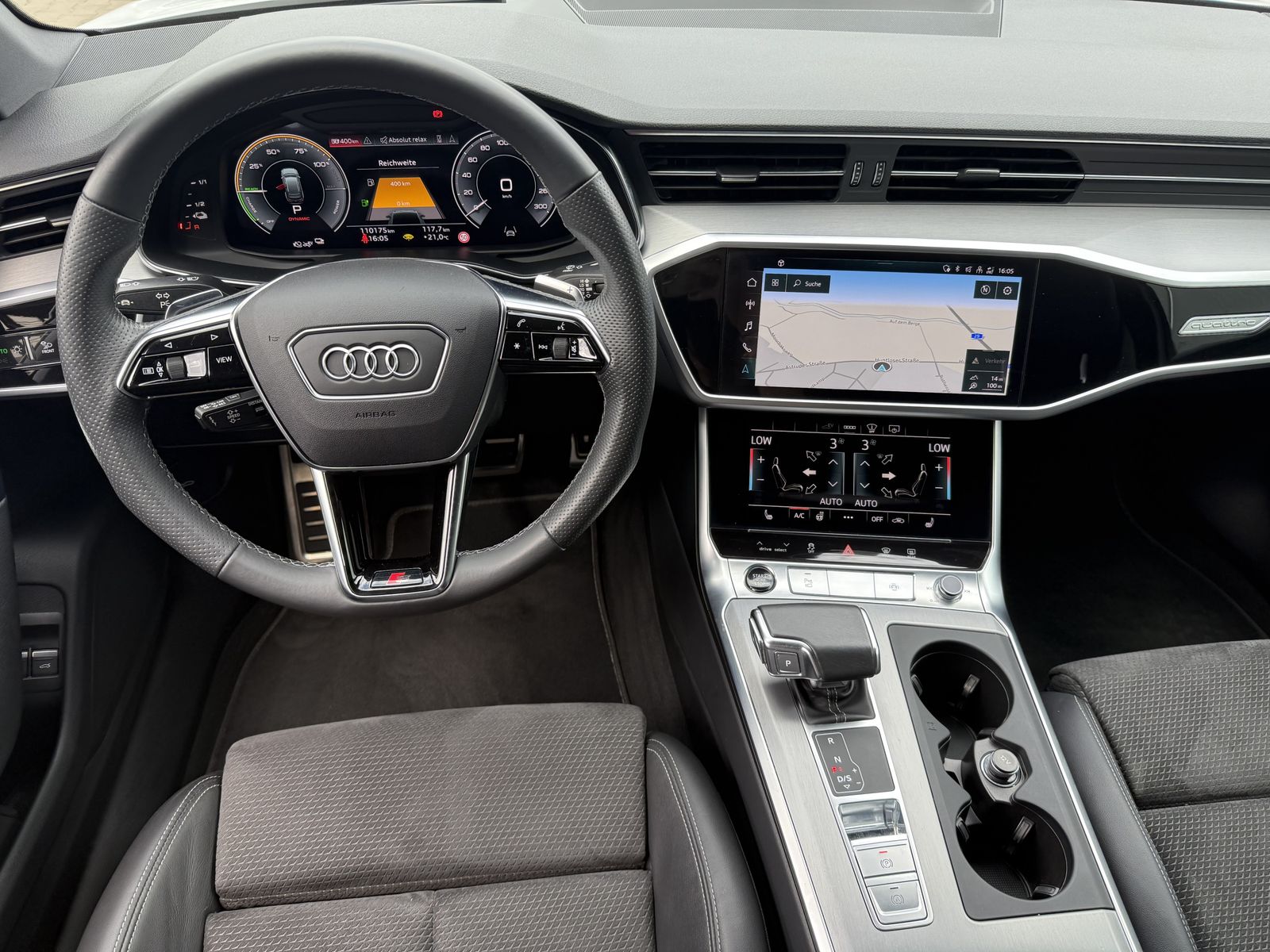 Fahrzeugabbildung Audi A6 Avant 55 TFSI e Qu S-Line NAV+LED+ACC+KAMERA