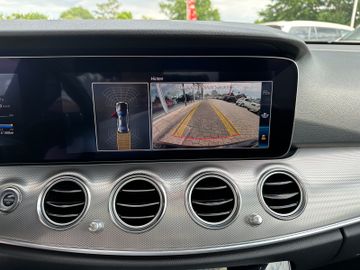 Fahrzeugabbildung Mercedes-Benz E 350 d Lim. 4Matic AMG Line Pano 20"