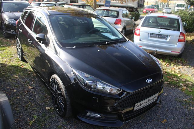 FORD Focus Turnier ST 2,0l Navi Klima DAB+