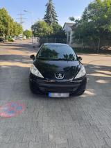 Peugeot 207 TÜV bis 06/2027 - Peugeot 207 in Frankfurt (Main)