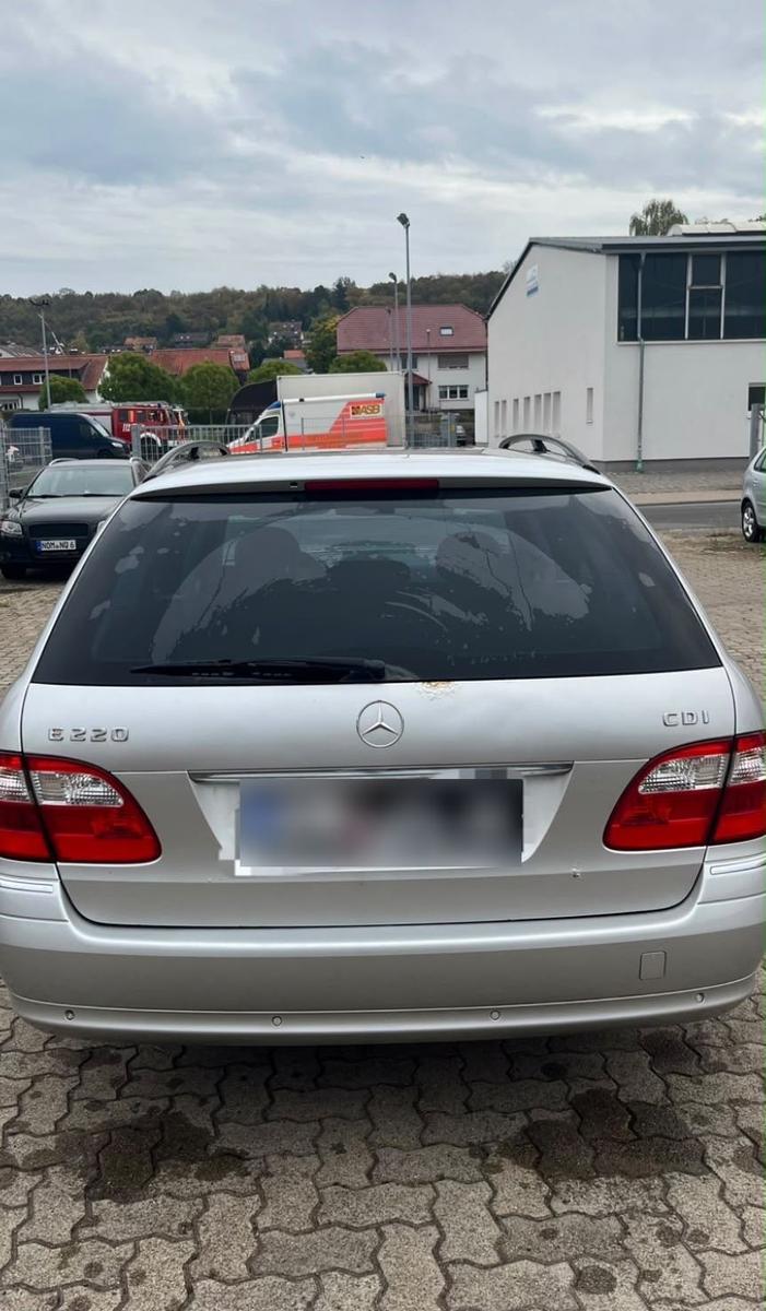 Mercedes-Benz E220, 2005