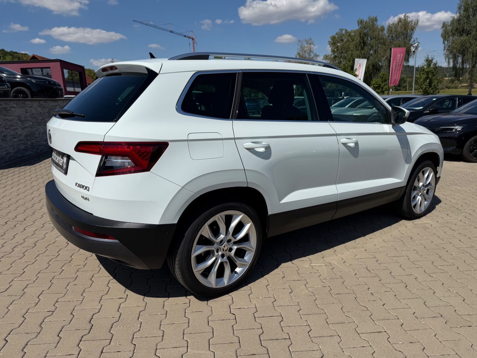 Fahrzeugabbildung SKODA Karoq 2.0 TDI Style°4x4°AHK°DSG°Pano°LED°Kamera°