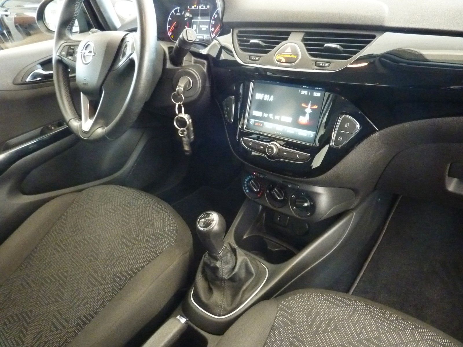 Fahrzeugabbildung Opel Corsa 1.4 Edition, AC, BC, Allwetter