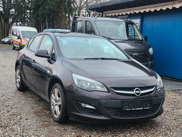 Opel Astra J Lim. 5-trg. Selection