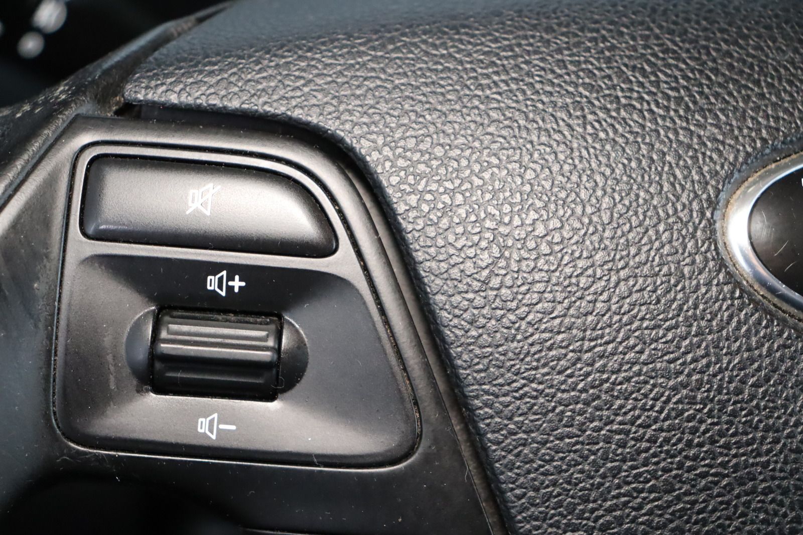 Fahrzeugabbildung Kia Cee'd 1.4 16V Edition 7 aus 1. Hd