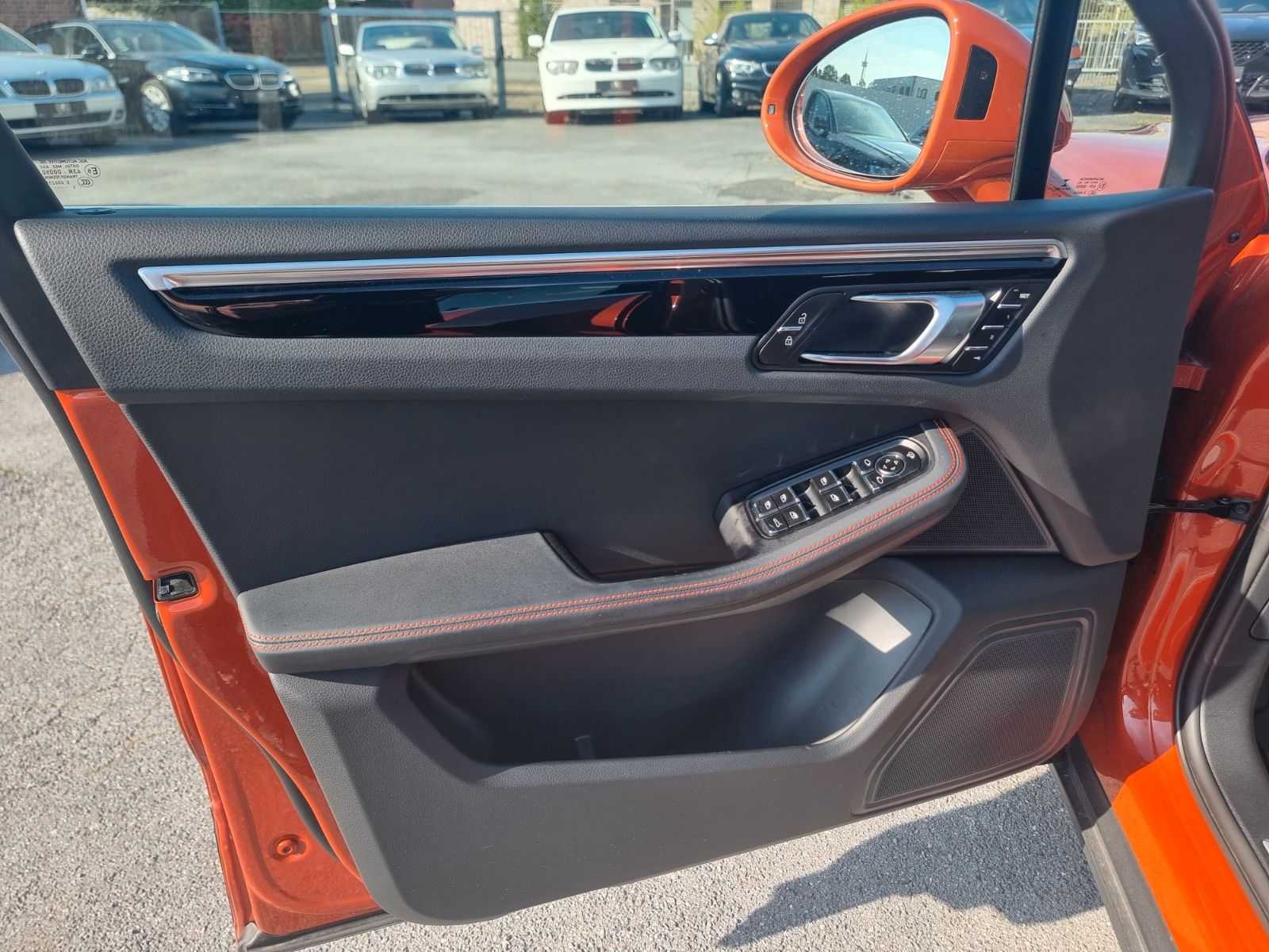Fahrzeugabbildung Porsche Macan S/Standhzg/Pan./21"/Luft/LED/14-Wege