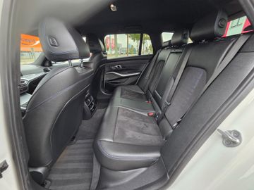 BMW 318 - 12