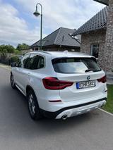 BMW X3 xDrive20d Standhz. Lenkradhz.AHZV,Harman - BMW X3 von privat