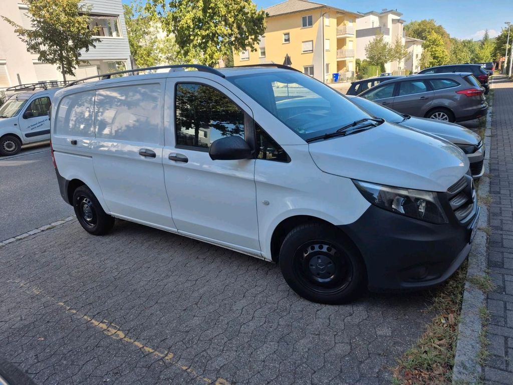 Image of Mercedes-Benz Vito