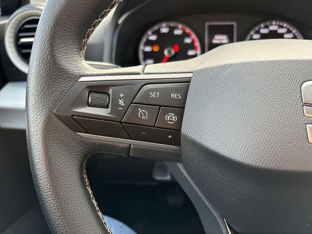 Ibiza Style LED AppleCarPlay Mehrzonenklima DAB