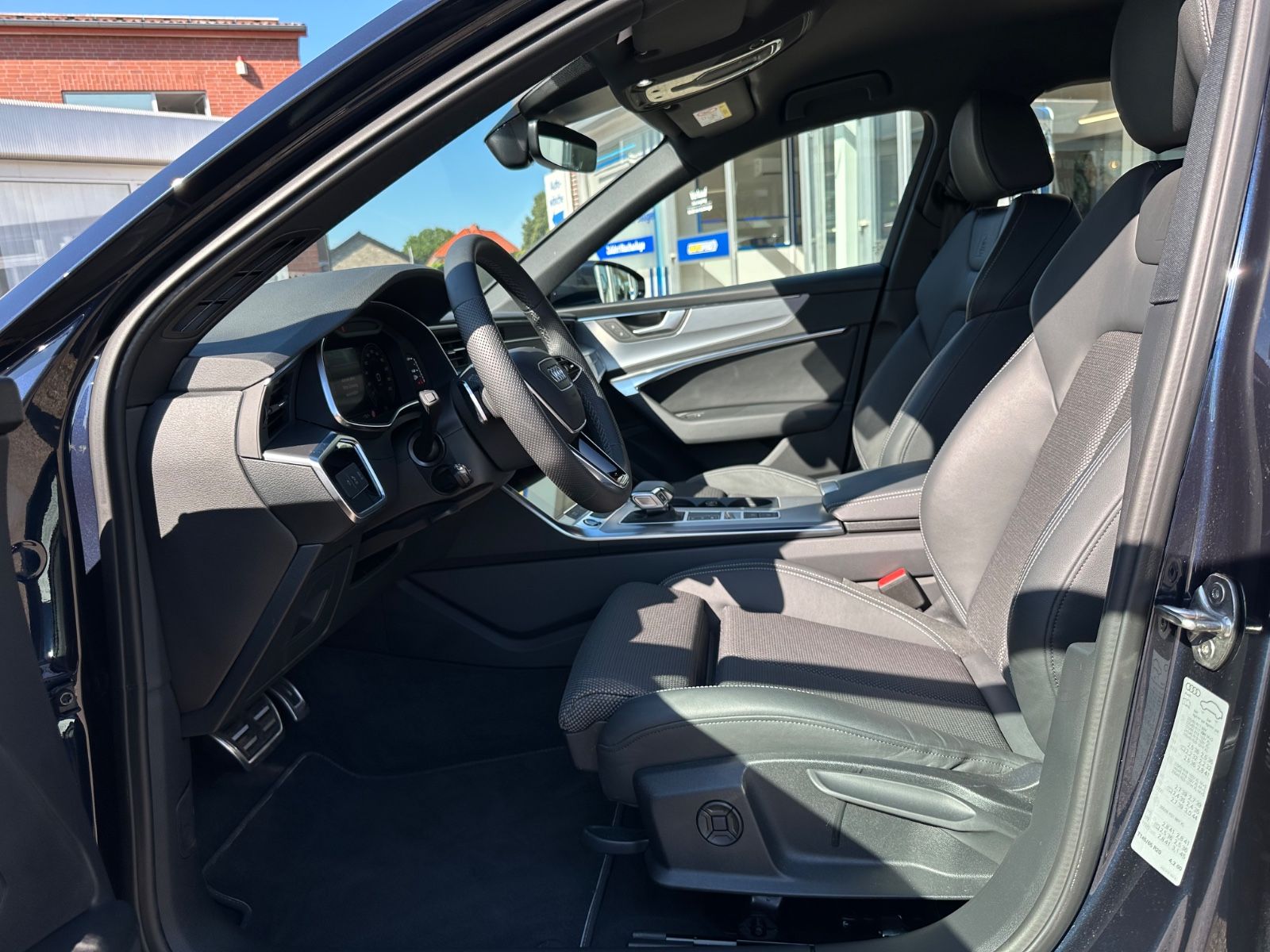 Fahrzeugabbildung Audi A6 Avant 40 TDI S line S Tronic ACC/Matrix/Navi