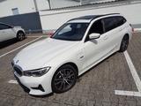 BMW 330e T. Sport 68 tkm Leder Pano.Live C.HIFI AHK - BMW: E68