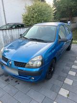 Renault Clio Renault ein Tausch gegen 2 Rad ist au... - gebrauchte Renault Clio aus dem Jahr 2002