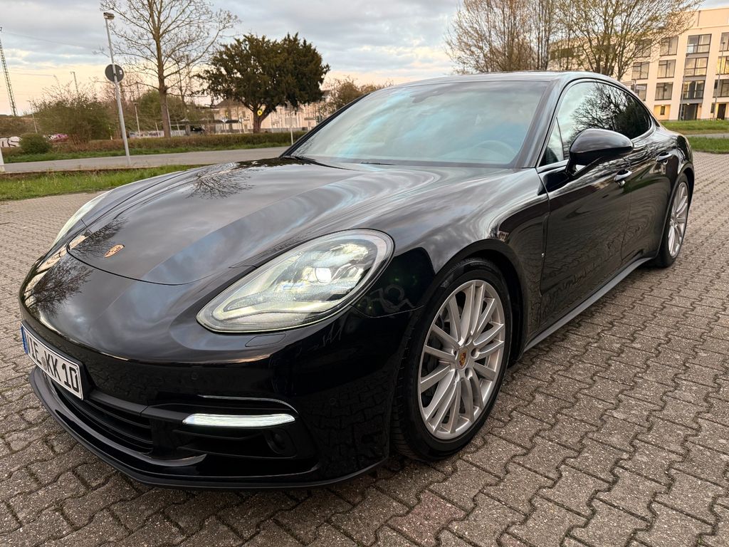 Image of Porsche Panamera