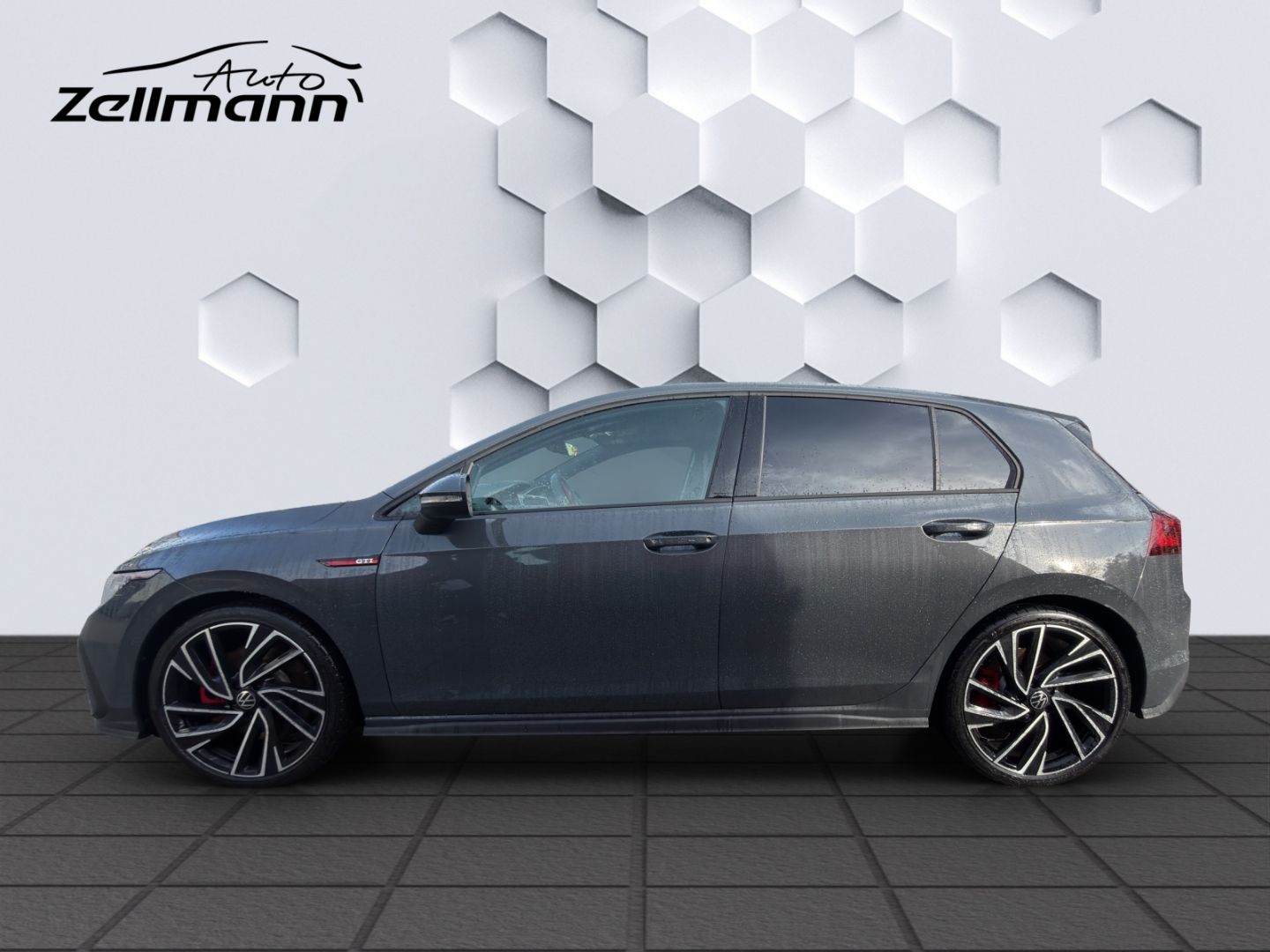 Golf VIII 2.0 TSI DSG 180kW AHZV LED HuD Sitzhei