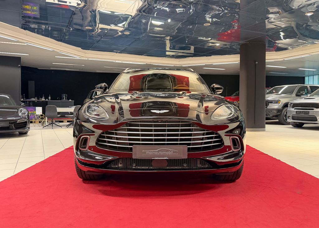 Image of Aston Martin DBX