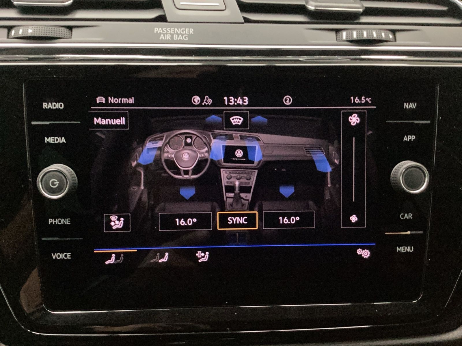 Volkswagen Touran - Bild 16