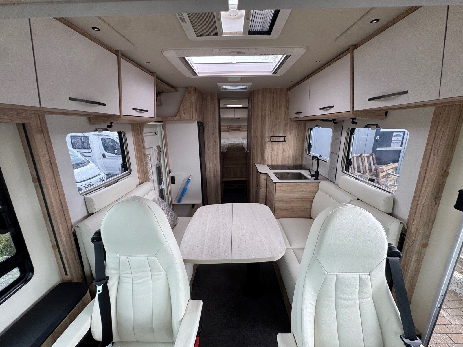 Fahrzeugabbildung Eura Mobil Integra Line GT IL 726 EF Mondial+, Mark. ,170PS