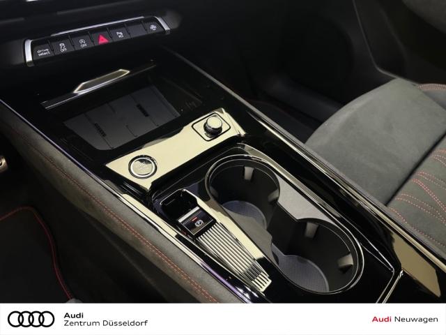 Audi Q3 Sportback S-Line Red Pano AHK Keyless TechPlu