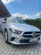 Mercedes-Benz A 180 - PROGESSIVE * NAVI+LED+PTS+SHZ+8xALU