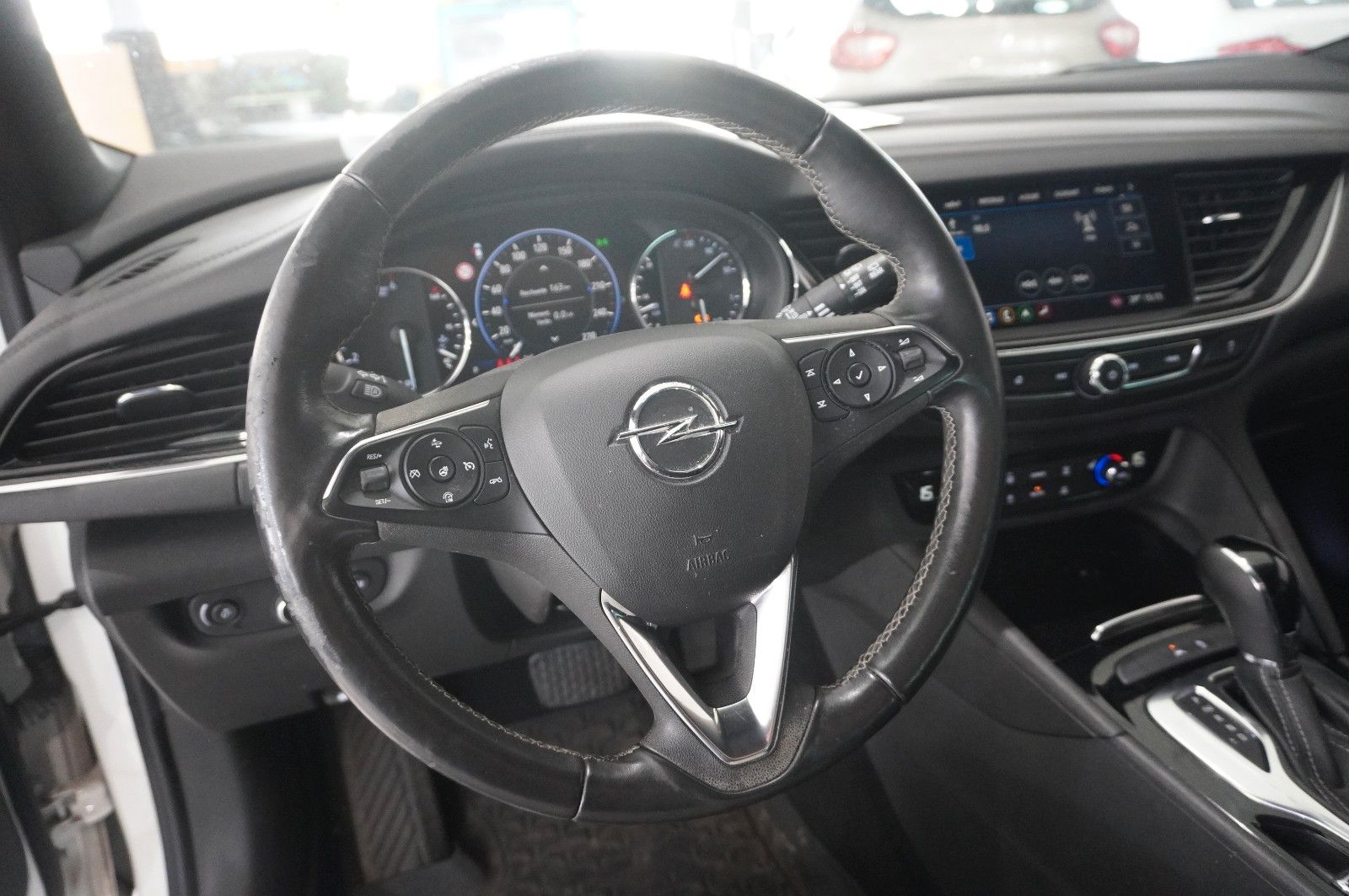 Fahrzeugabbildung Opel Insignia B ST 2.0D ELEGANCE NAVI/LED/KAMERA/HUD