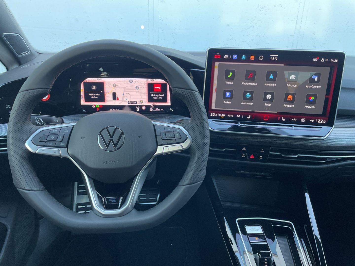 Golf VIII R-Line 2.0TDI DSG H&K/AHK/Pano/HUD/Nav