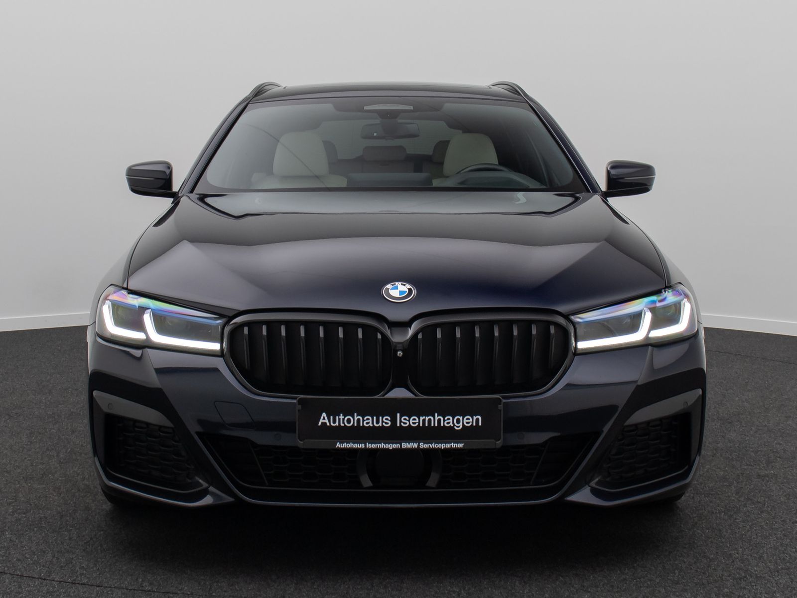 Fahrzeugabbildung BMW 540d xD M Sport 360° HUD DAB H/K Panorama 20Zoll