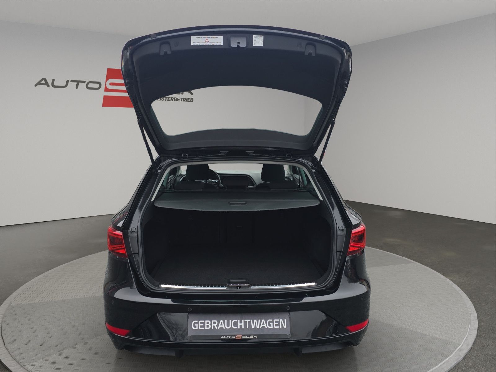 Fahrzeugabbildung SEAT Leon ST Style/VOLL LED/SEAT SOUND/FULL LINK/NAVI