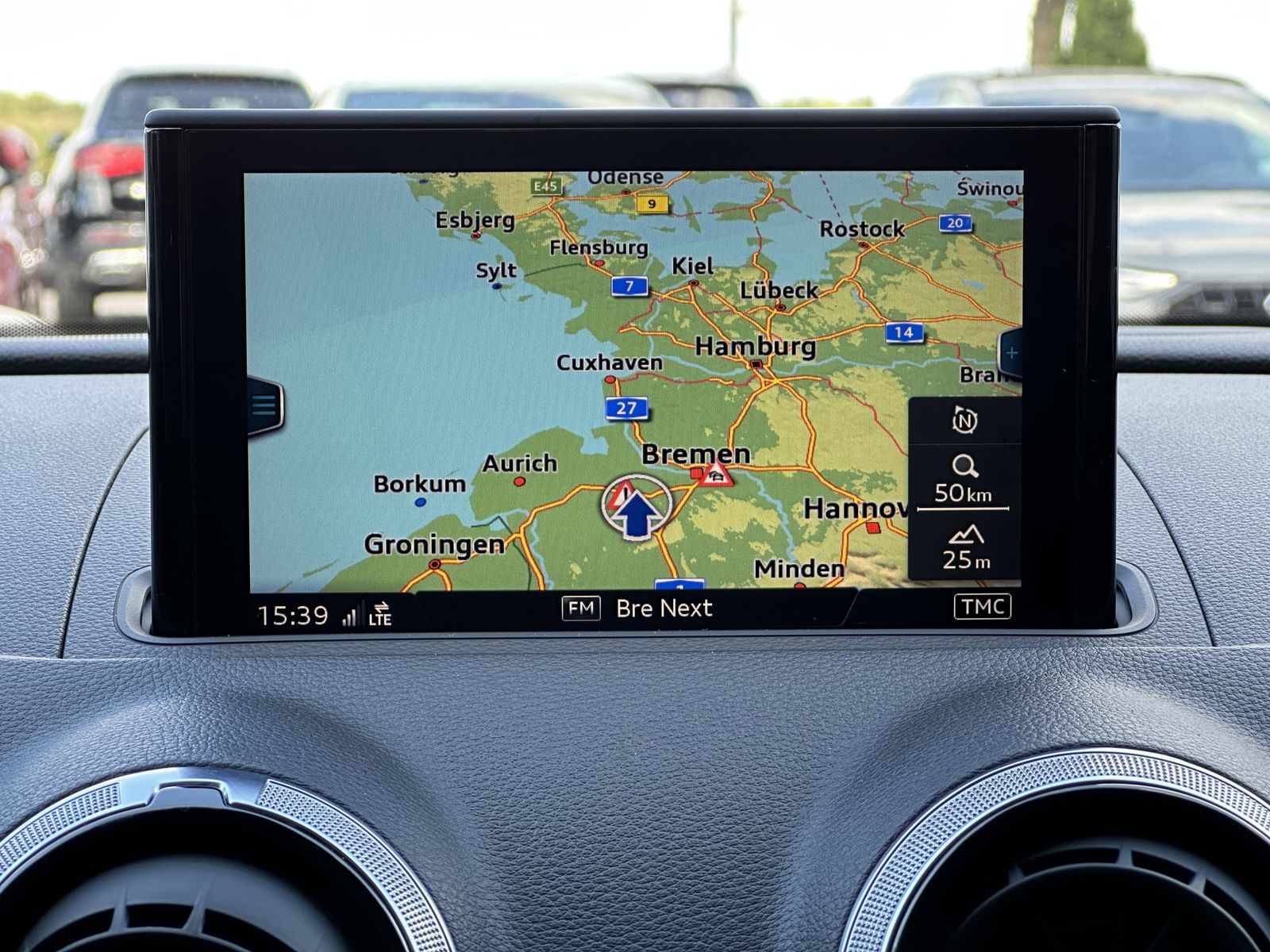 Fahrzeugabbildung Audi A3 SpB 40 TDI Quattro Sport NAV+XENON+KAM+VCOCK