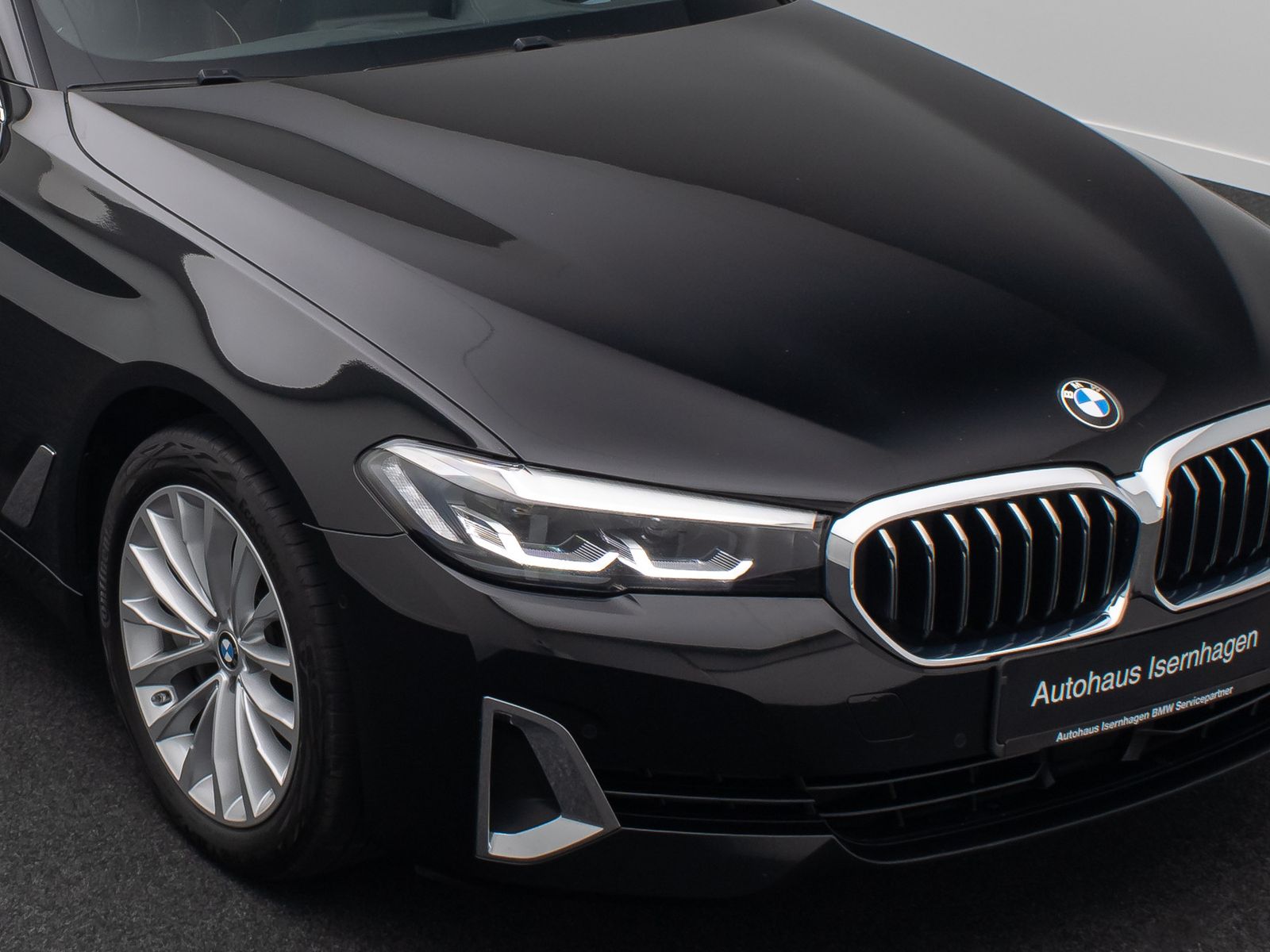 Fahrzeugabbildung BMW 530d Luxury Line HUD DAB H/K Panorama Individual