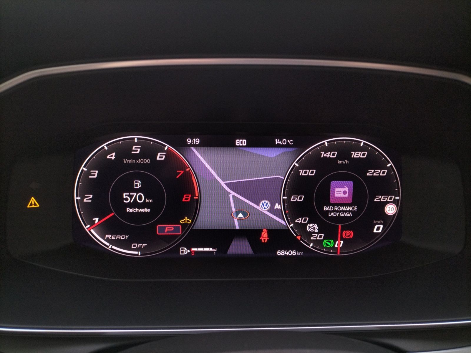 Fahrzeugabbildung SEAT Leon ST eTSI FR-Line DSG LED AHK Navi ACC Park-A