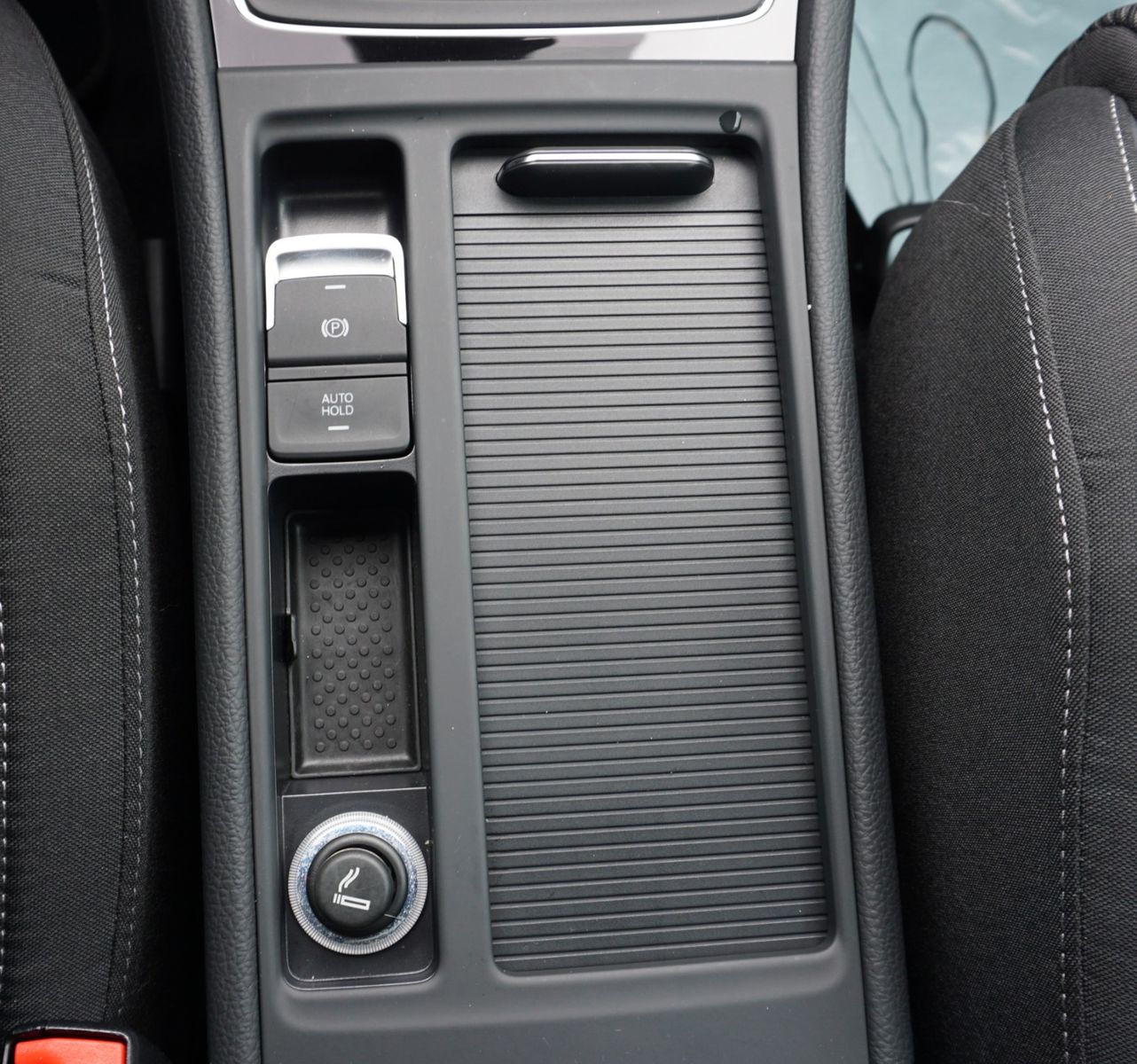 Fahrzeugabbildung Volkswagen Golf VII Variant R-line 4M,Navi,LED,SH,ACC,Kamer