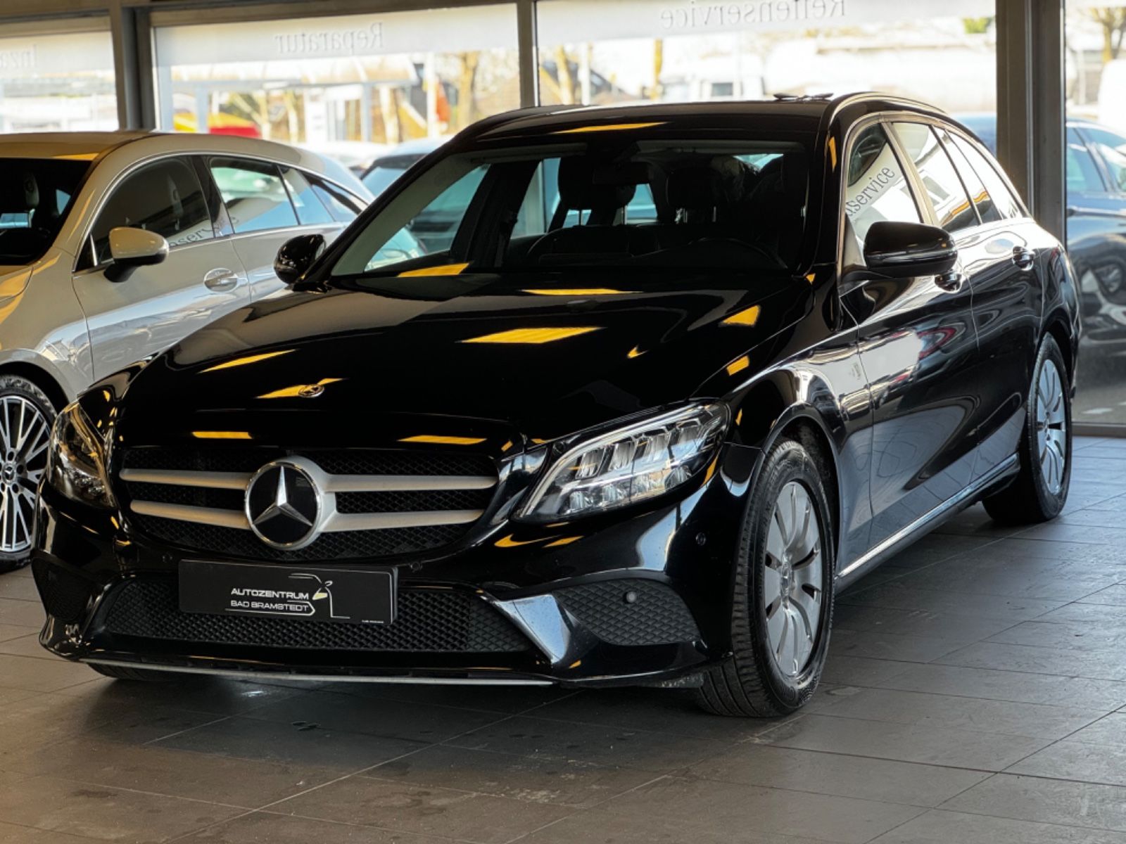 MERCEDES-BENZ C 220d|LED|AHK|PDC|SHZ|KAMERA|APPLE&amp;ANDROID