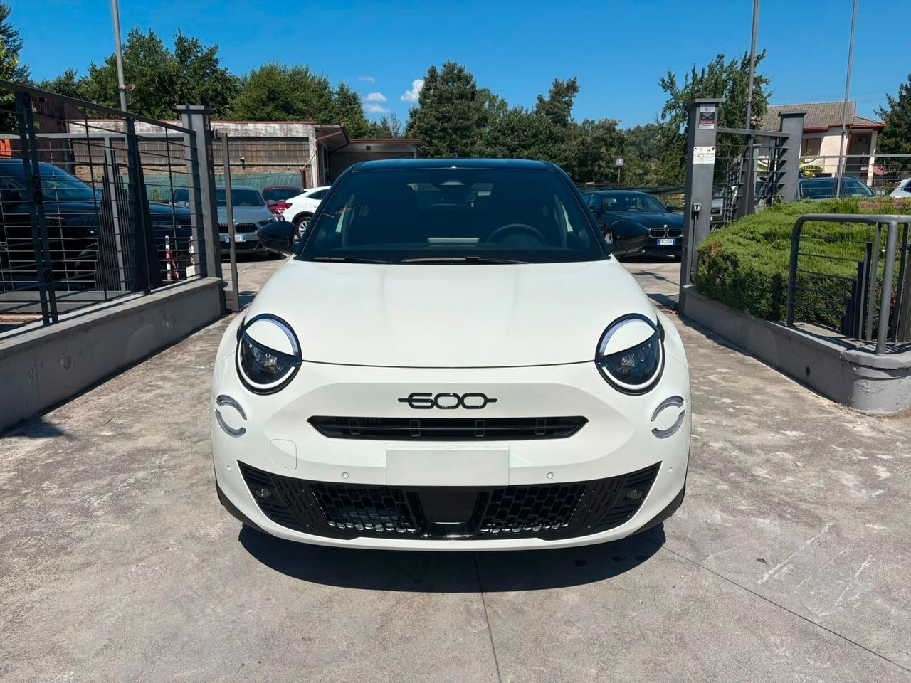 Fiat 600 Hybrid 145 CV DCT MHEV Sport Edizione M imagem 2