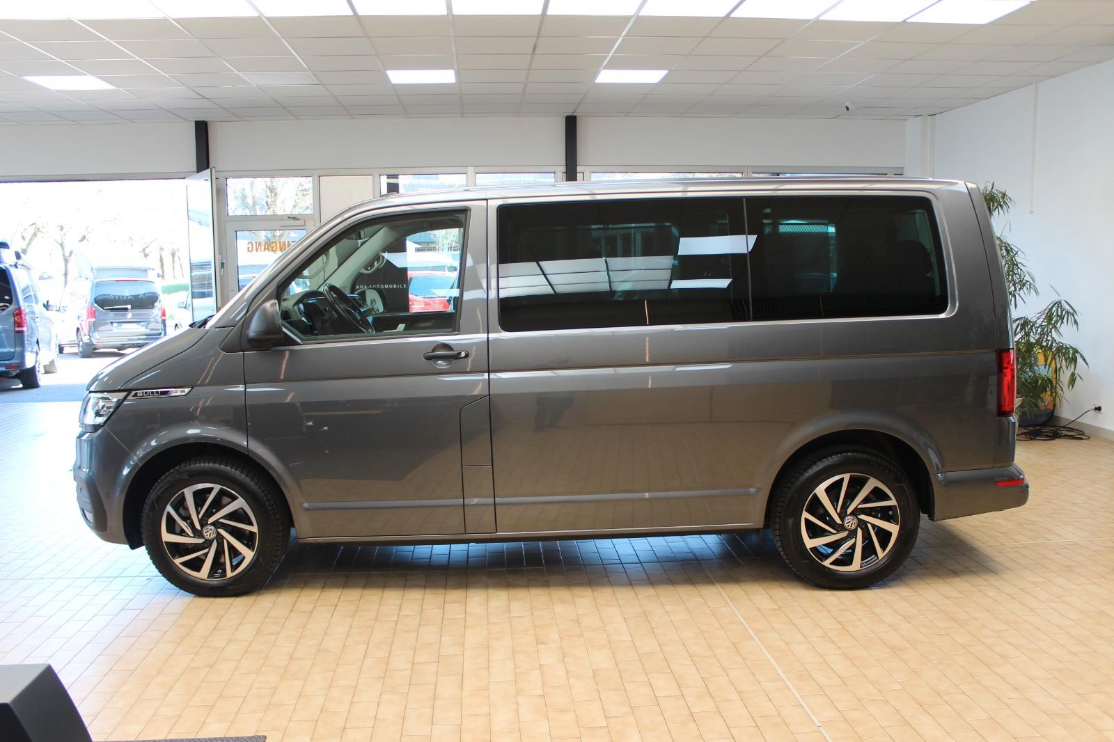 Volkswagen T6.1 Multivan Trendline DSG 150PS *LED *STHZ