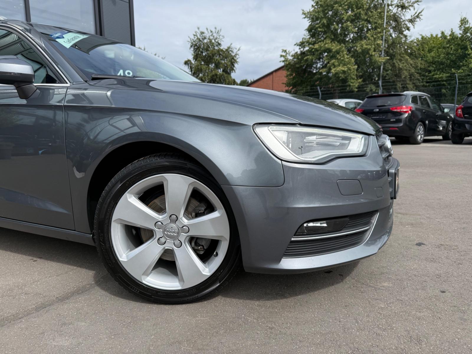 Audi A3 Sportback Sport Paket*XEN*PDC*SHZ*TEMP*HU NEU