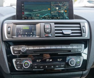 Fahrzeugabbildung BMW M240i CABRIO AC SCHNITZER 400PS|SCHALTER|AMBIENT