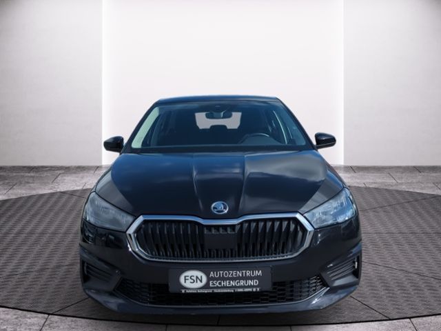 Fahrzeugabbildung SKODA Fabia 1.0 MPI Ambition CLIMATRONIC SITZHZG SMART