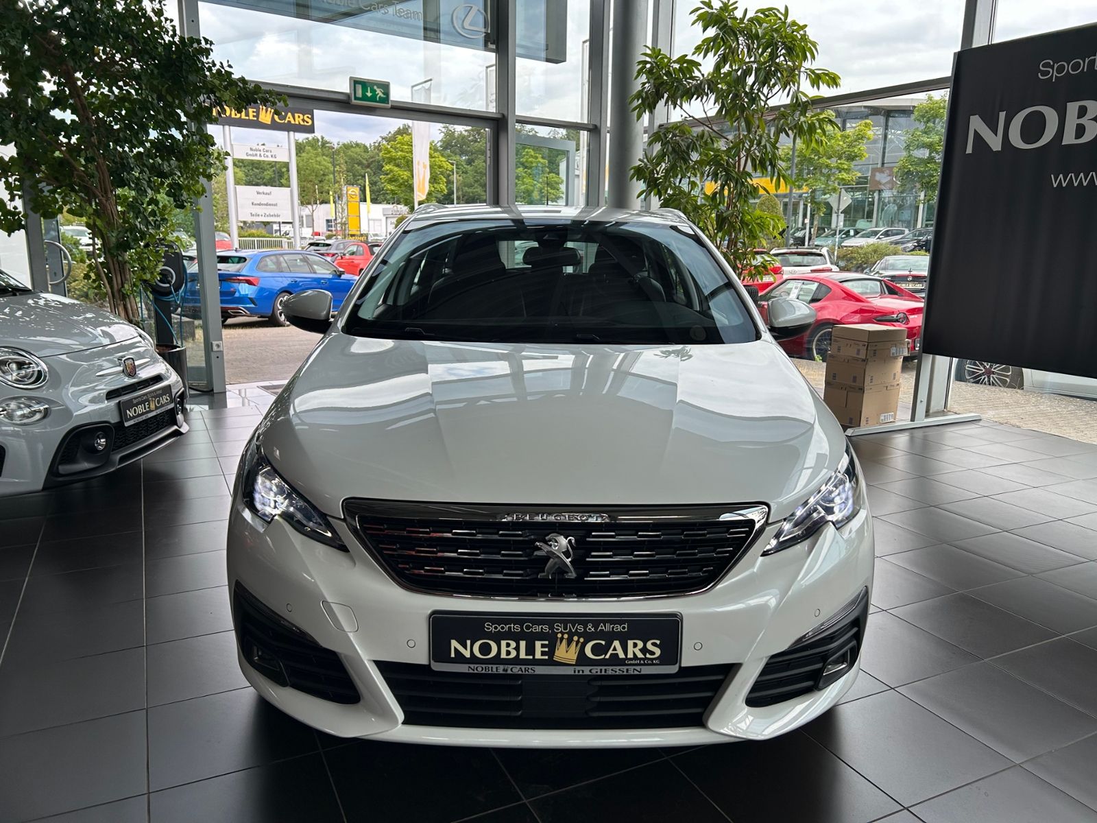Fahrzeugabbildung Peugeot 308 SW Allure KLIMA LED NAVI  ALU