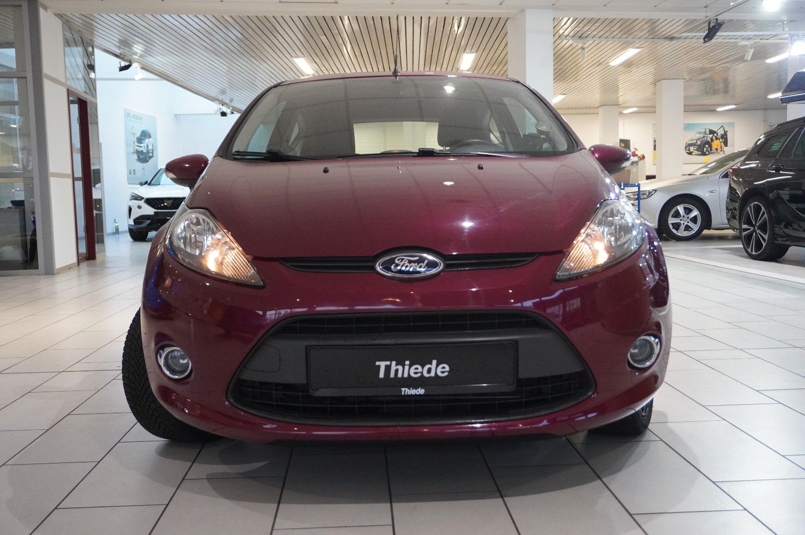 Fahrzeugabbildung Ford Fiesta 1.3 CHAMPIONS EDIT. 3-TÜR KLIMA/SHZ/USB