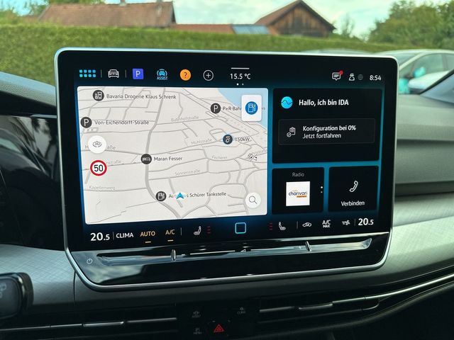 Volkswagen Golf VIII 1.5TSI Life RKam Totwinkel HuD Navi