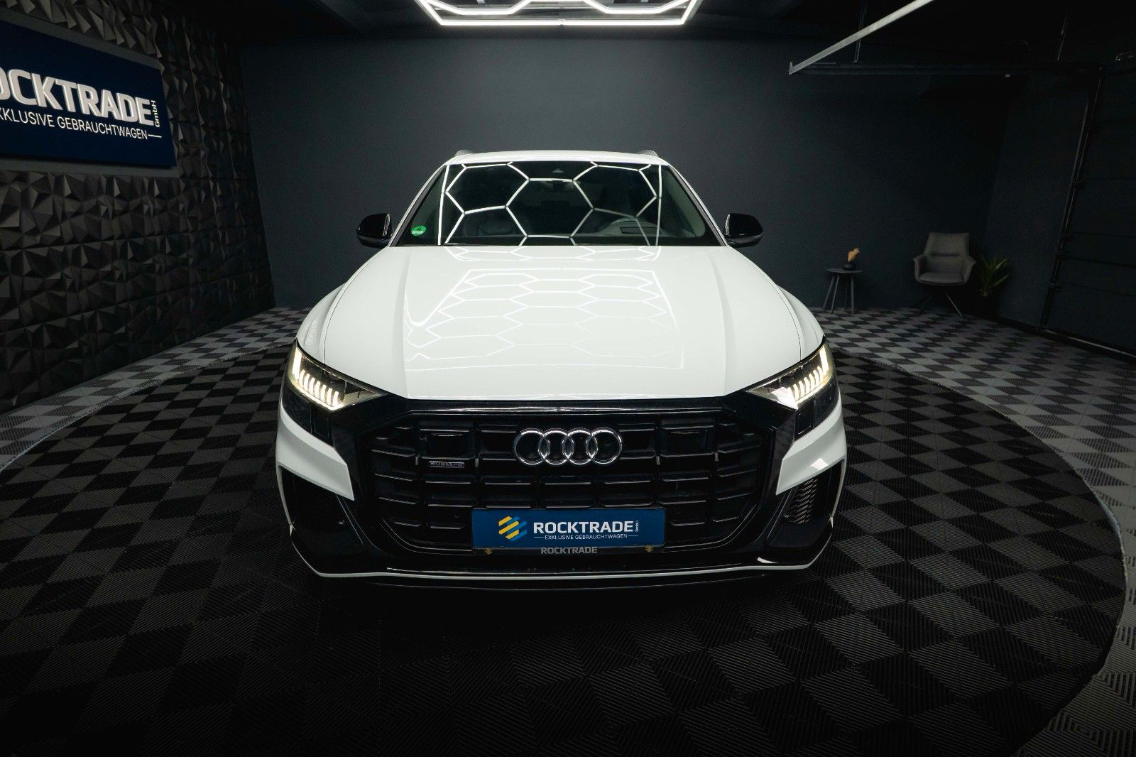 Fahrzeugabbildung Audi Q8 55 TFSI quattro S-Line Plus *ACC*Head Up*22'