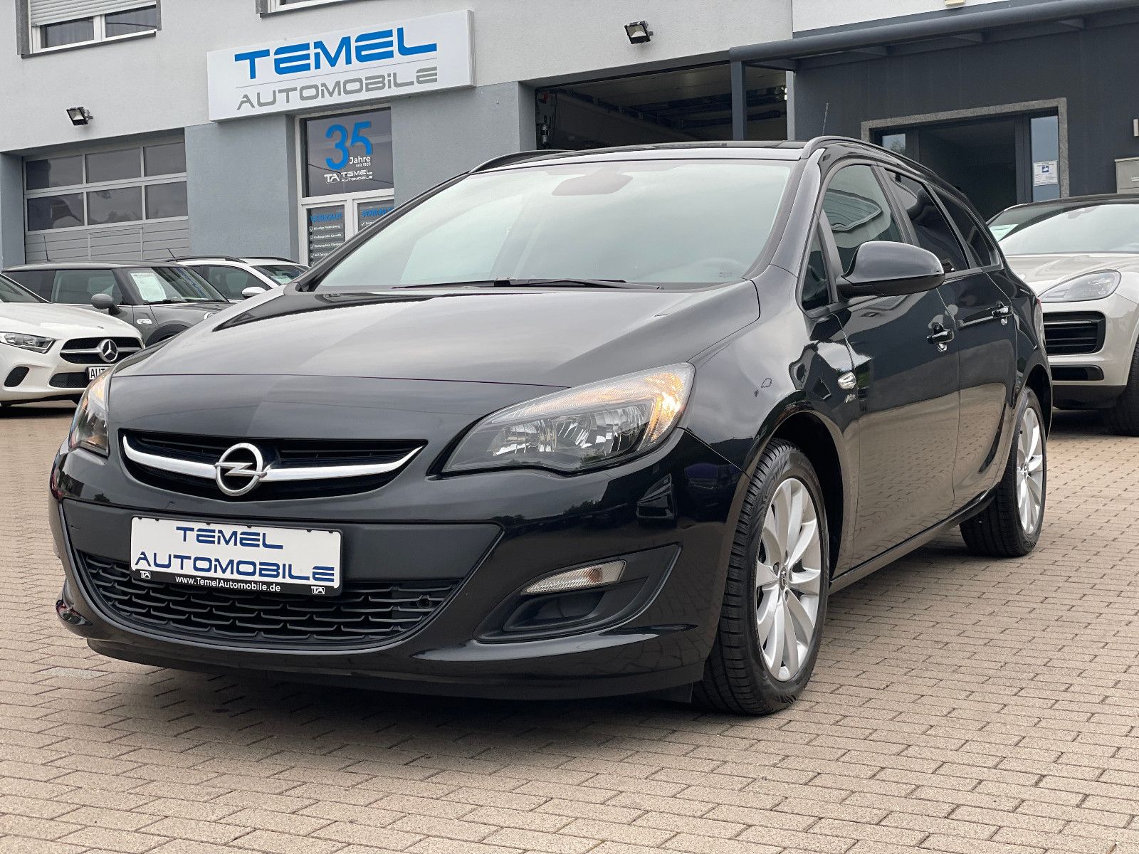 OPEL Astra, 2013, Benzin, 101 PS