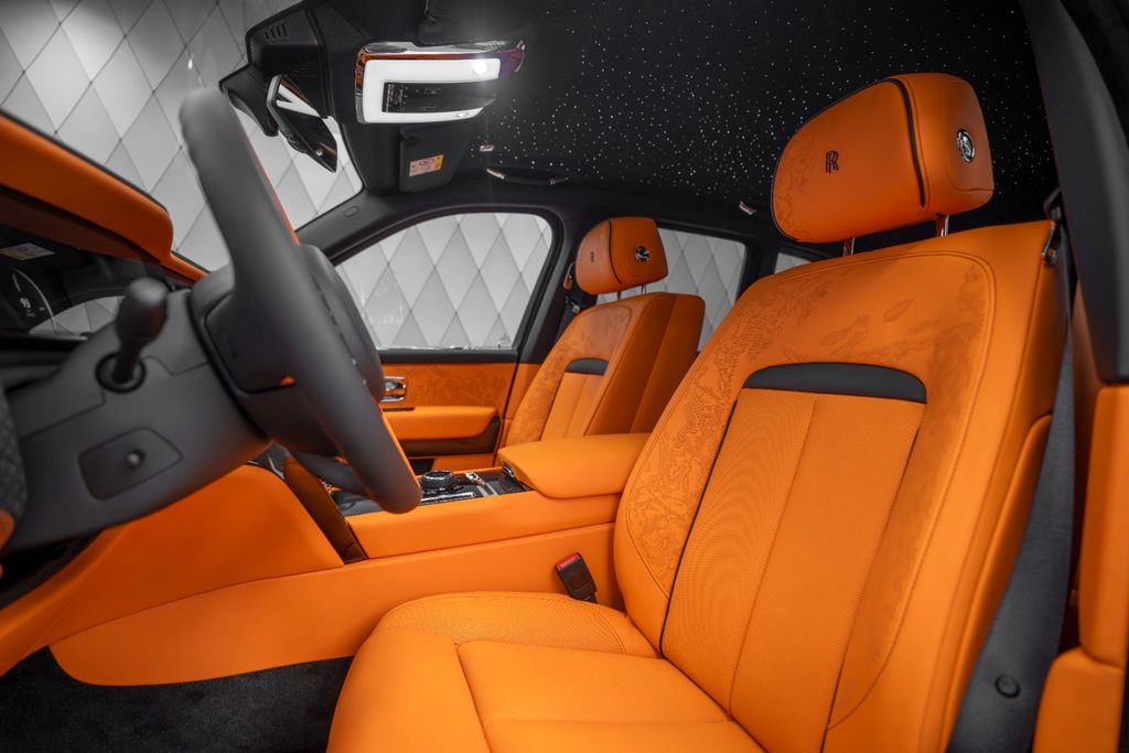 Cullinan BLACK BADGE 2026 BLACK/ORANGE 4 SEATS - Bild 15